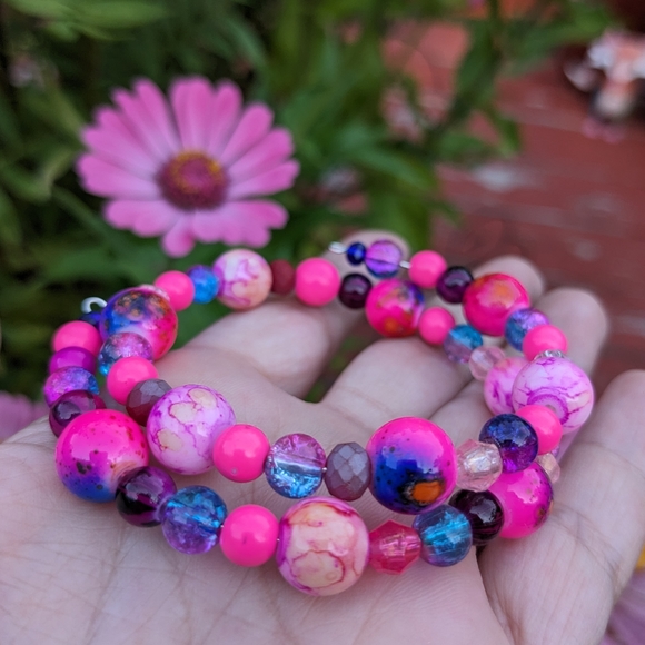 Hot Pink Beads Sparkly Bracelet Glam Cute Handmade Beads Barbie - Picture 5 of 14